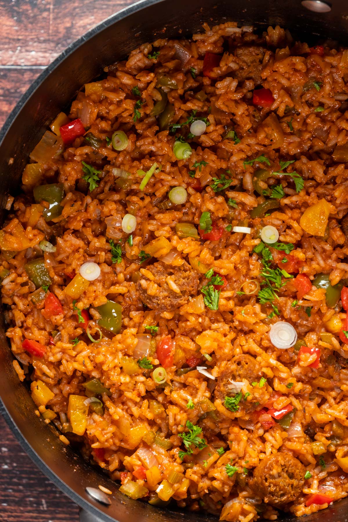 Vegan jambalaya in a pot.