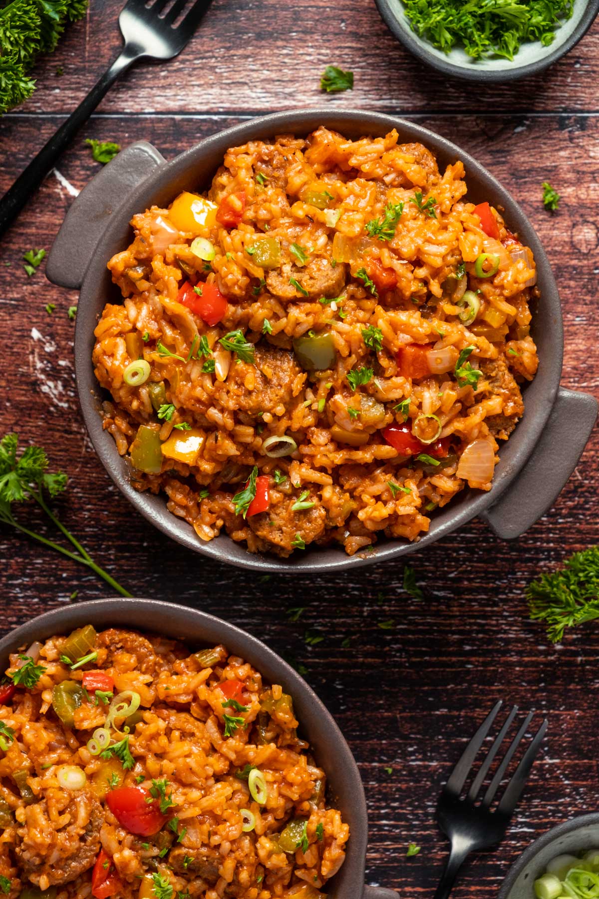 Vegan jambalaya in bowls. 